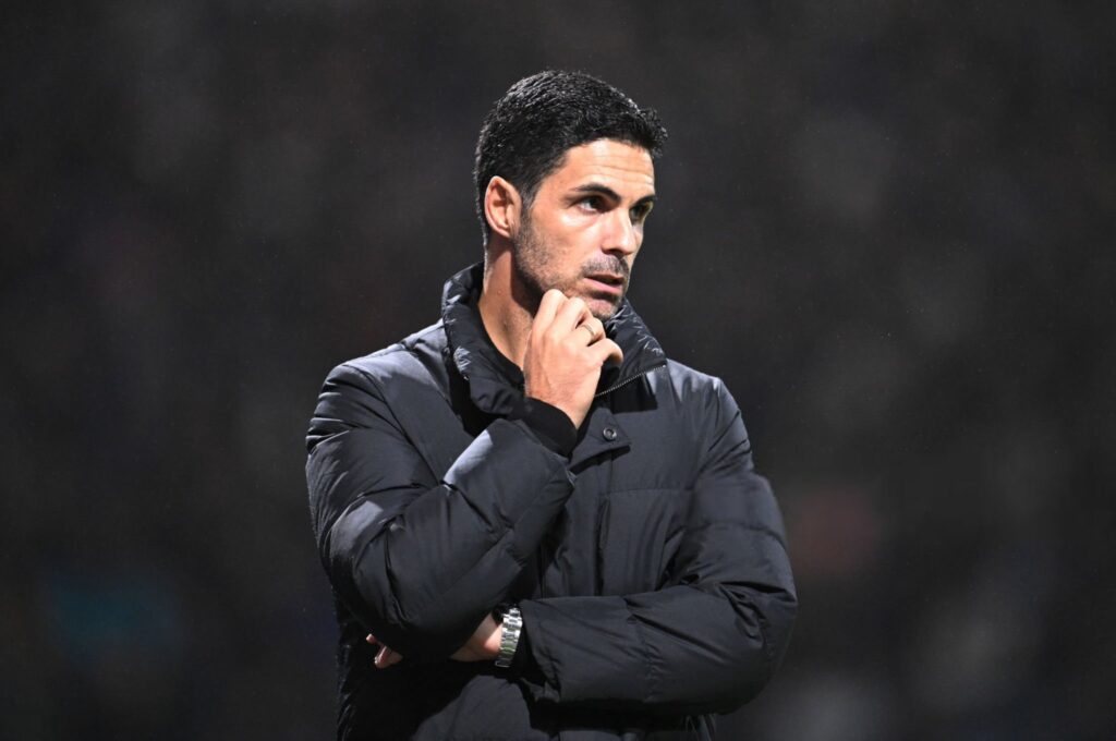 Mikel Arteta Prefers Benjamin Sesko Over Viktor Gyokeres.