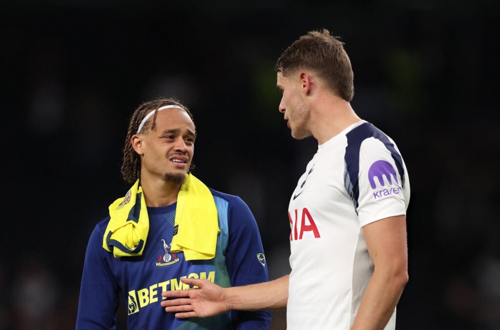 Xavi Simons faces Chelsea amid a faltering London expedition 