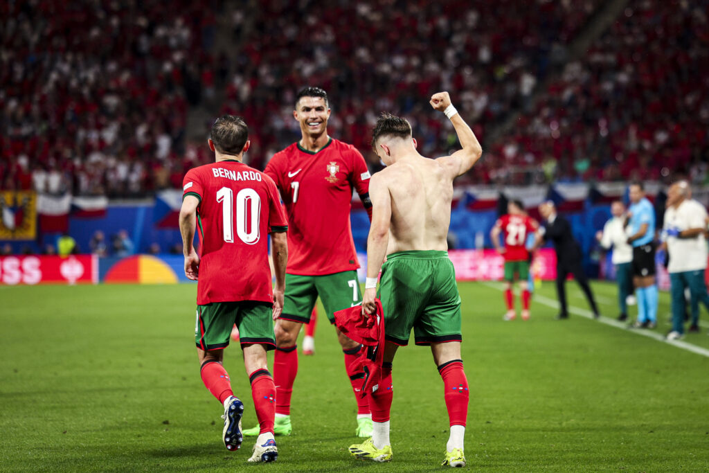www.oltsport.com Portugal and Turkiye victorious in Group F